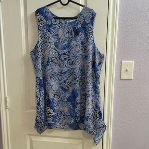 Fever Blue and White Floral Sleeveless Blouse